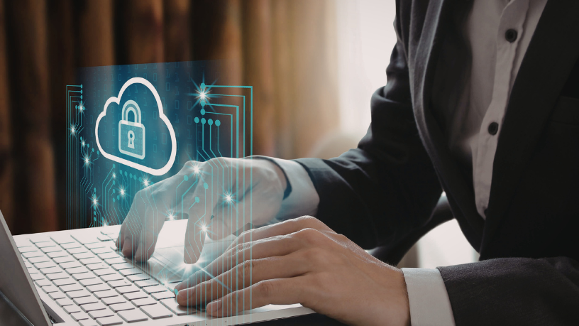 Ao discutir gestão industrial baseada em dados, Paulo Roberto Gomes Fernandes explica como a governança de dados de integridade marca o fim das decisões tomadas a partir de informações fragmentadas.