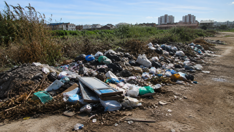 Descarte irregular de lixo em Praia Grande expõe desafio urbano e exige novas estratégias ambientais